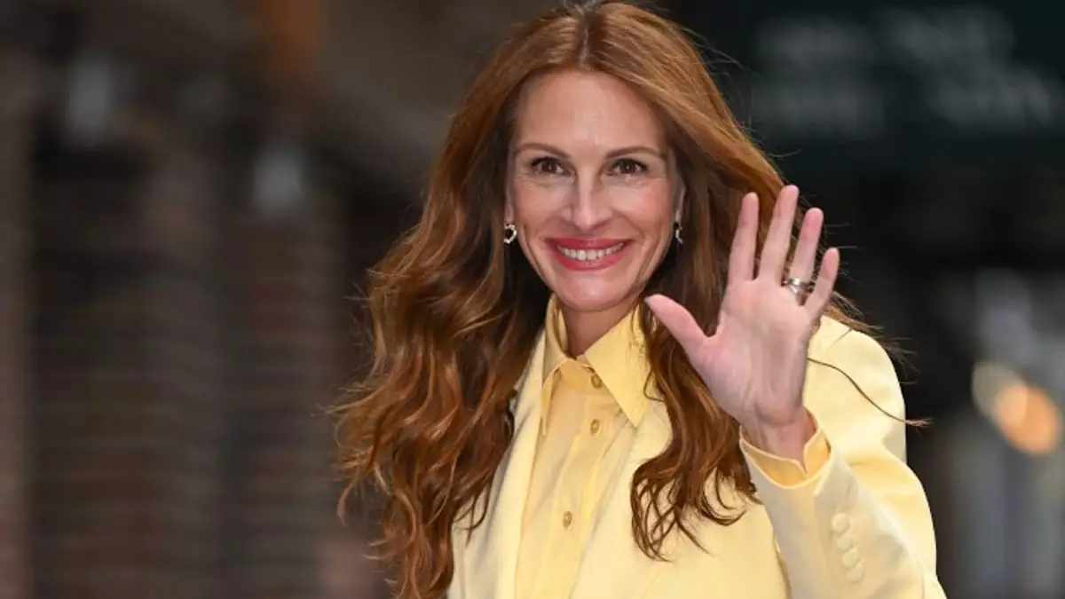 Julia Roberts’ Timeless Beauty and Enduring Love: A Glimpse into Her Hollywood Career and Personal Life