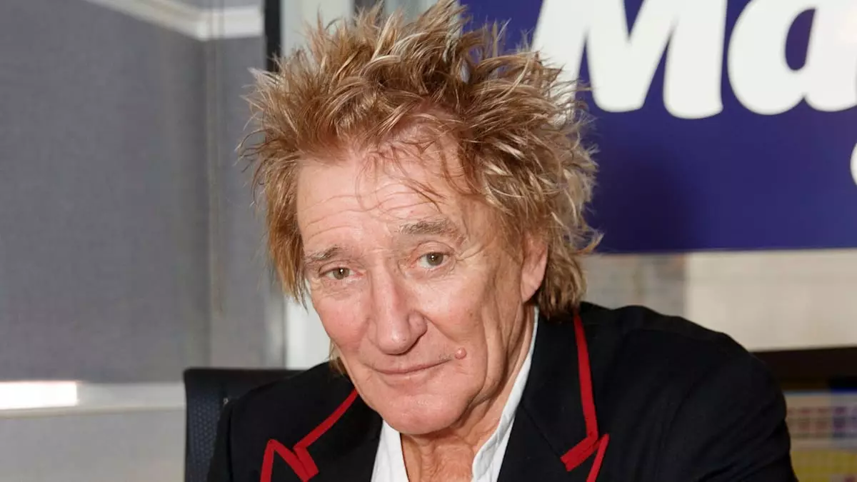 The Heartwarming Moments Shared by Rod Stewart and His Family