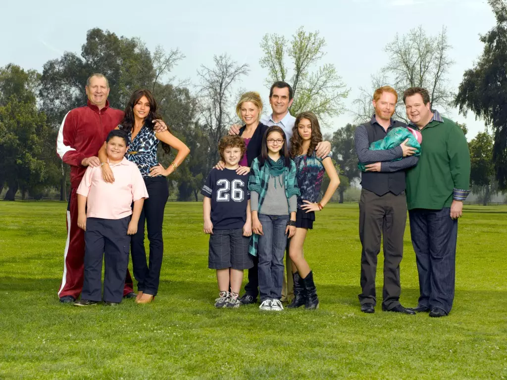 A Surprising Twist: Modern Family Finds a New Home on TBS