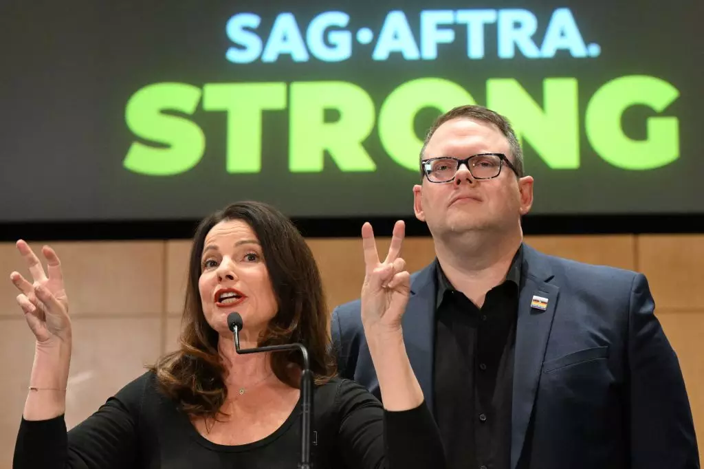 Analysis: SAG-AFTRA President Fran Drescher Reflects on the End of the 118-Day Strike and the Deal with AMPTP