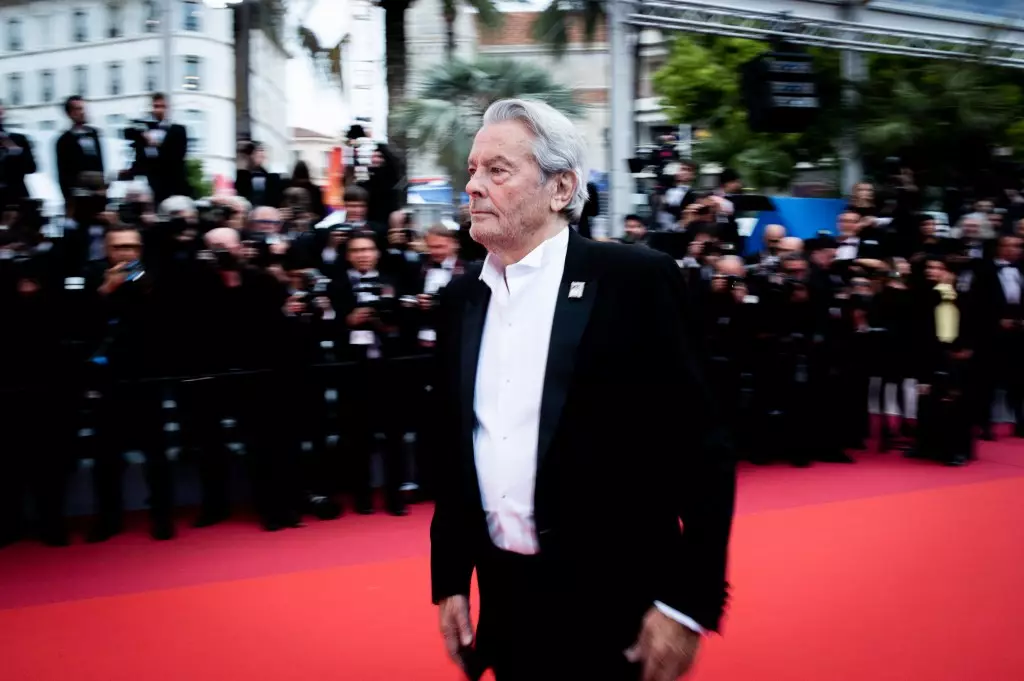 Alain Delon’s Legal Protection Raises Concerns About His Health and Family Feud