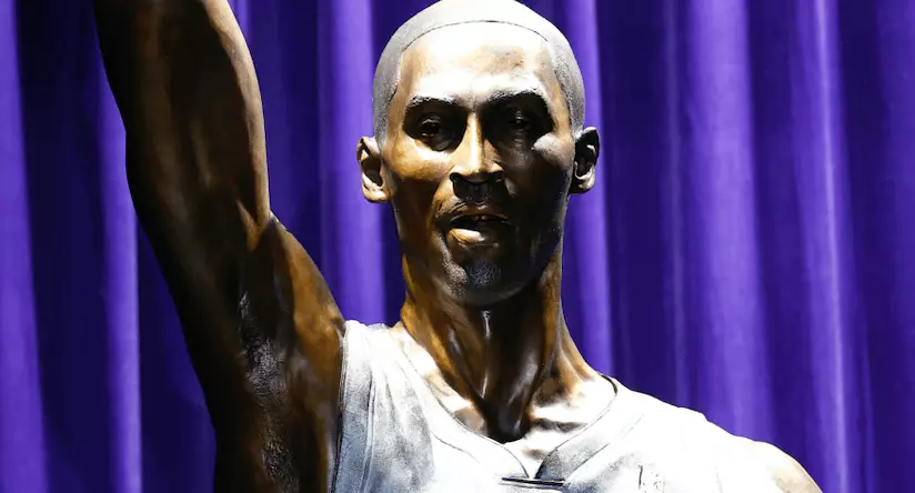 Kobe Bryant Statue Unveiled in Honor of Lakers Legend