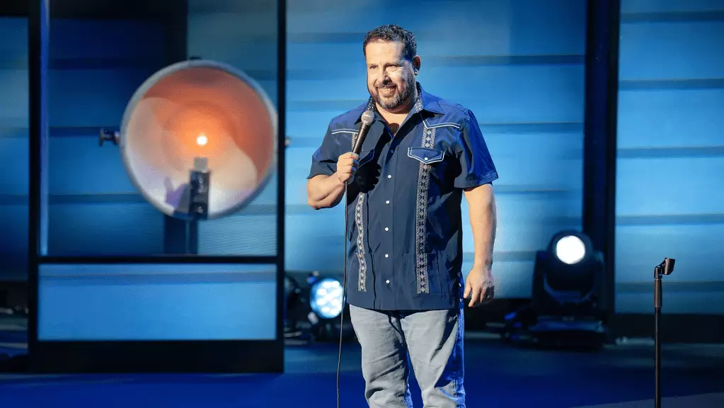 Steve Treviño’s A Simple Man Comedy Special Coming to Netflix