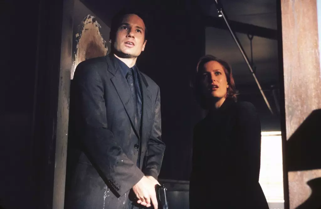 Chris Carter Discusses X-Files Reboot Challenges