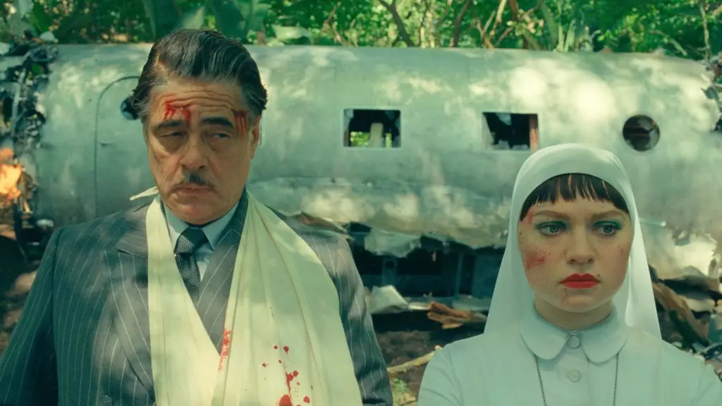 Unexpected Encounter: Benicio del Toro’s Script-Centric TSA Adventure